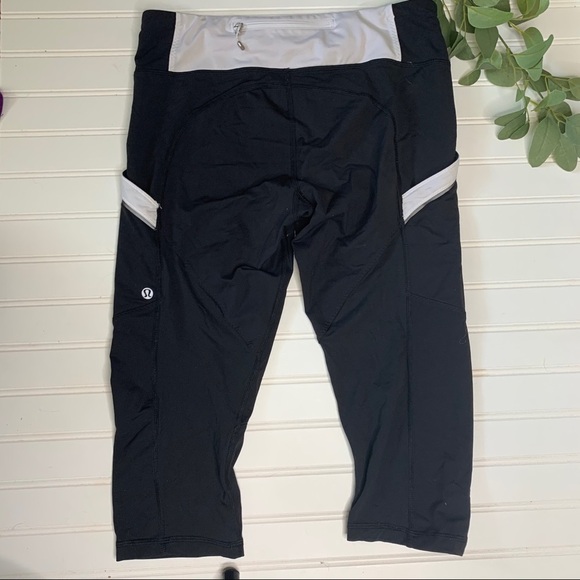 Lululemon capris - Picture 2 of 5